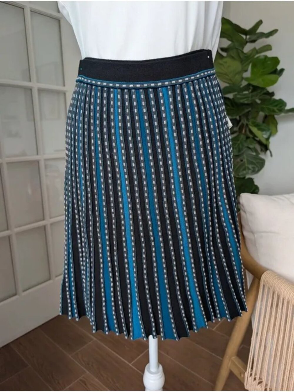Etcetera pleated knit skirt size XS